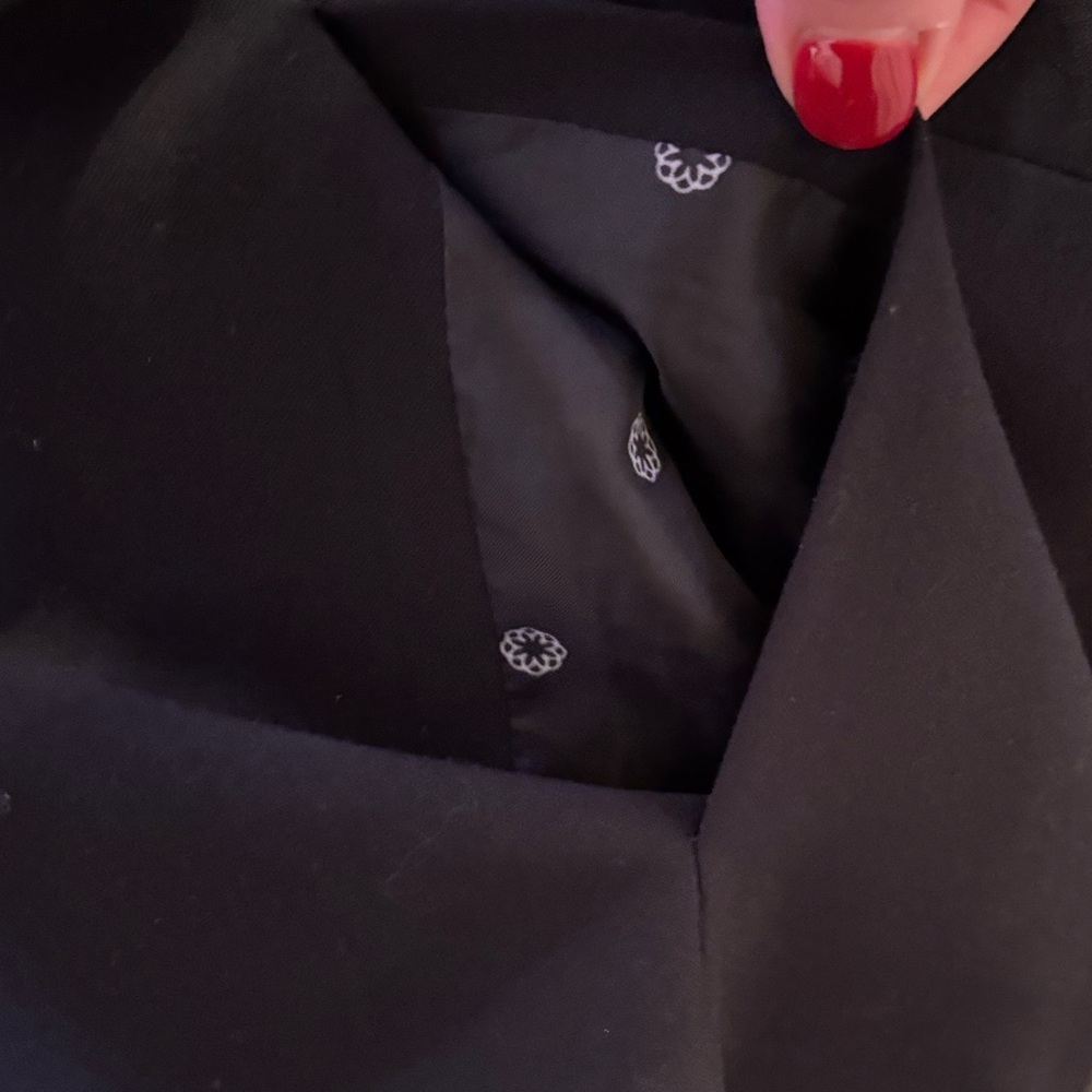 Catherine’s Lined Women’s Plus Size Black Blazer Suit Jacket 1X 18/20W +Pockets - Picture 9 of 11